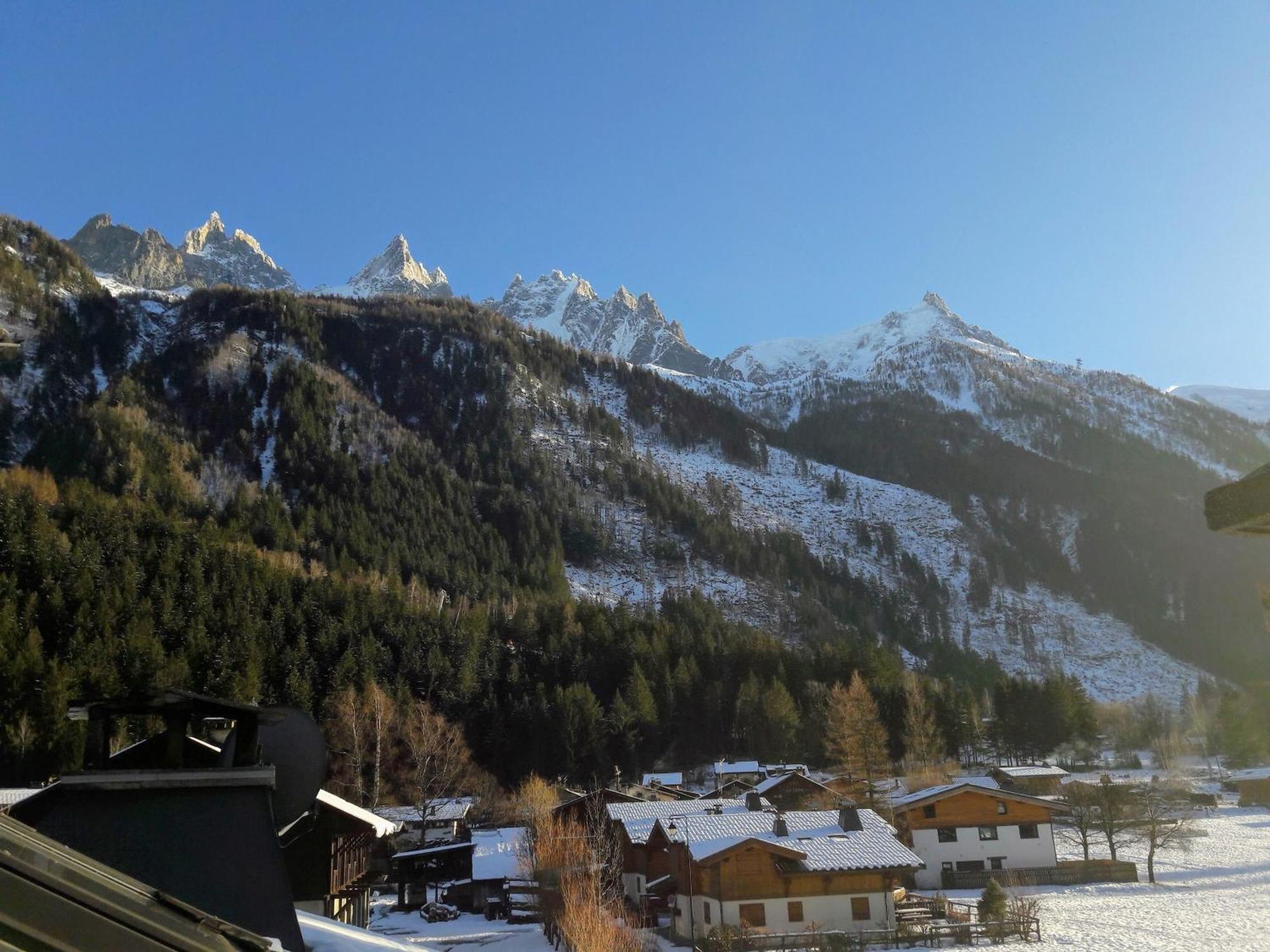Le Chamoniard Volant Vandrehjem Chamonix Eksteriør billede